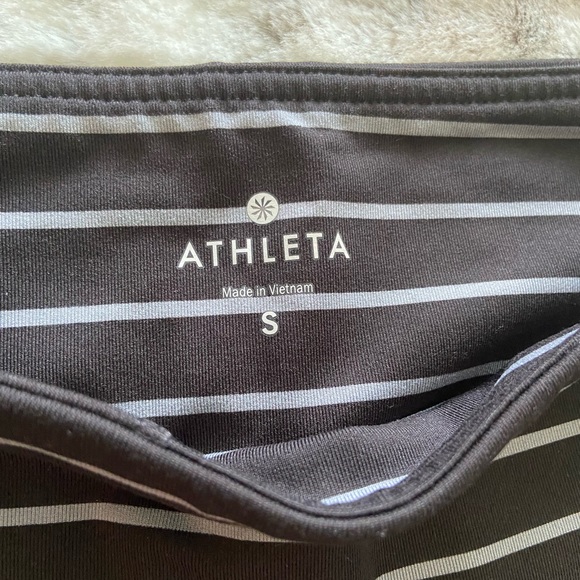 Athleta Chaturanga Stripped Cropped Leggings Small - Picture 4 of 5